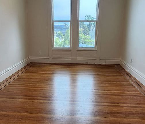 2nd image of 3429-3433 Sacramento St #2