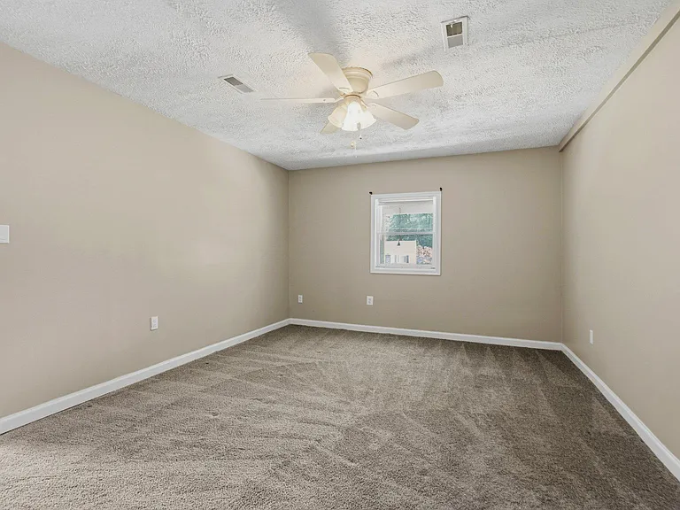 8304 Dangerfield Pl — Photo 28