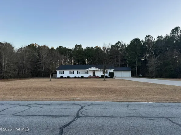 1862 Ivy Road, Greenville, NC 27858
