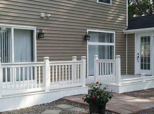 4049 Crescent Dr, North Tonawanda, NY 14120