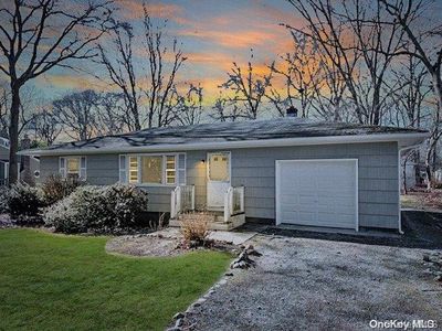 559 Boxwood Drive, Shirley, NY, 11967