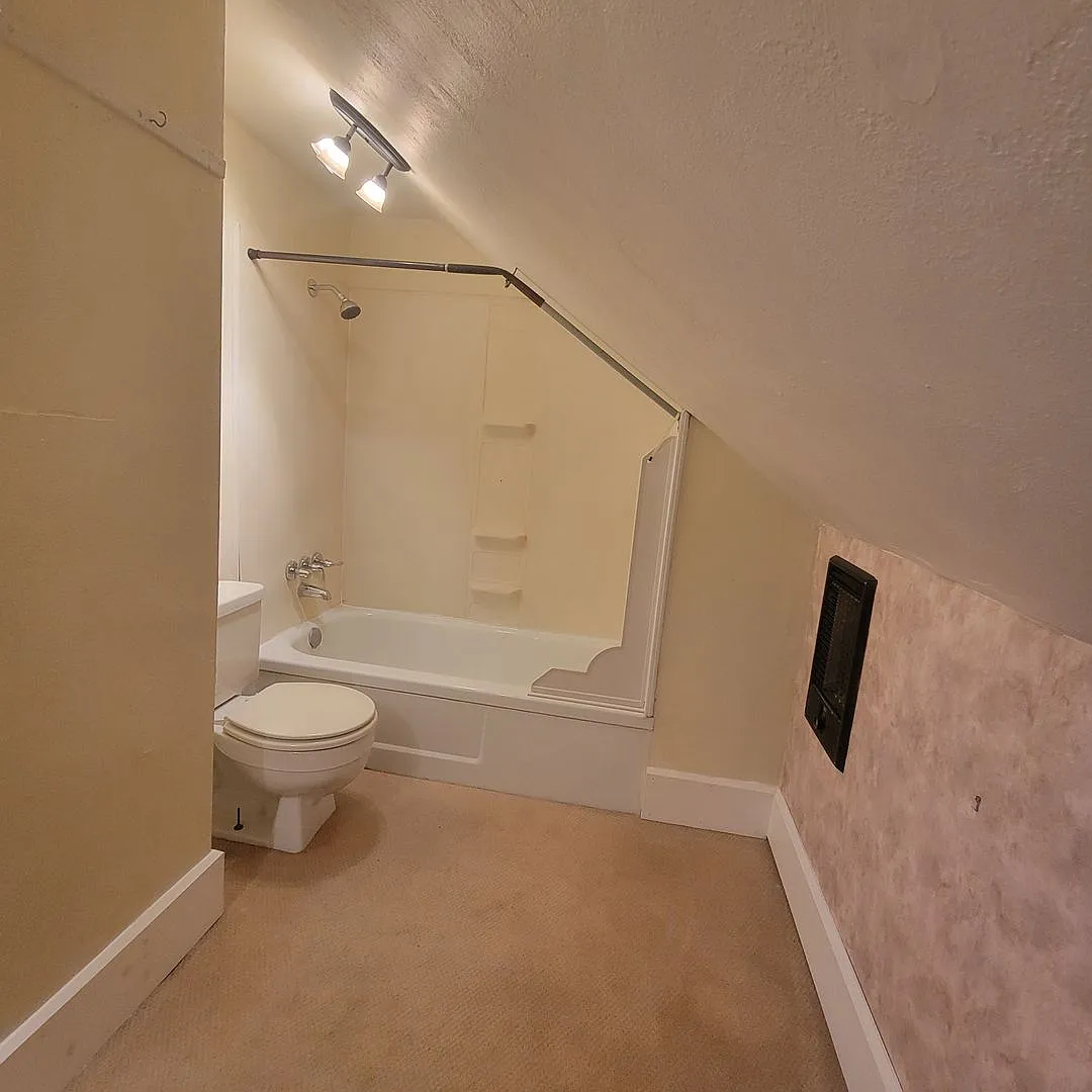 915 High Street — Photo 3