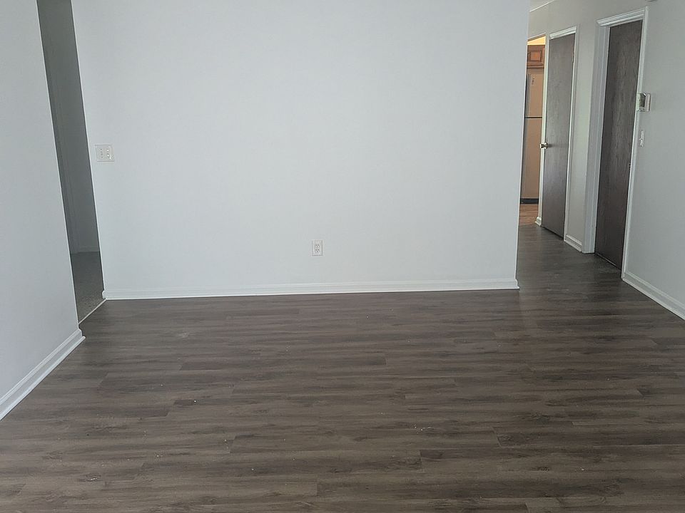 1st image of 862 Waycross Rd APT A