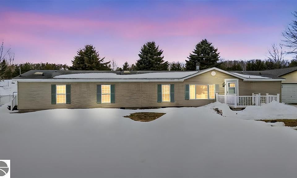 1st image of 305 N Advance Rd