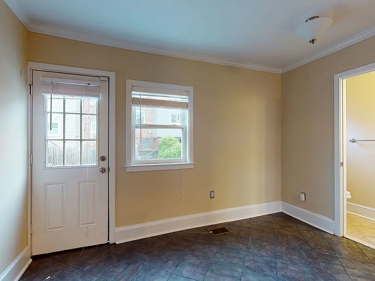 1230 Owen Pl NE — Photo 9