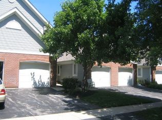 324 Bristol Ln UNIT 63, Fox River Grove, IL 60021