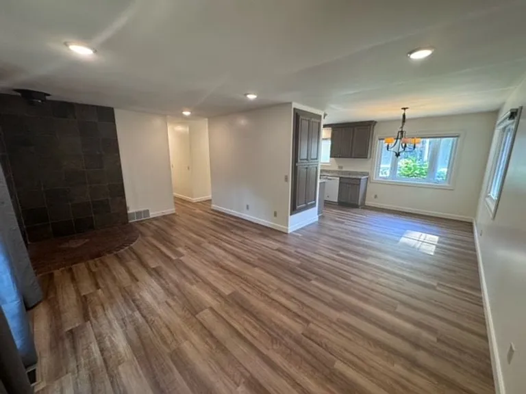 1610 Indian Woods Dr — Photo 4