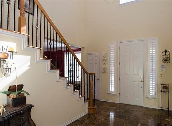 3rd image of 9680 Alamosa Dr