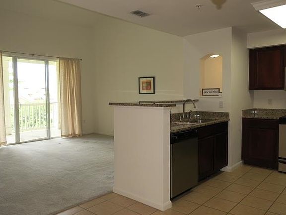 5th image of 2801 Chancellorsville Dr APT 934