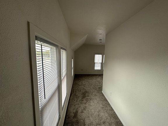 5th image of 305 S 3rd Ave #B