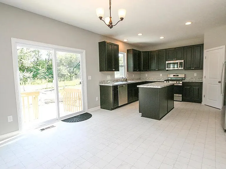 7861 Oldham Dr — Photo 20