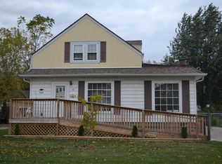 1438 Ellis Ave, Racine, WI 53402