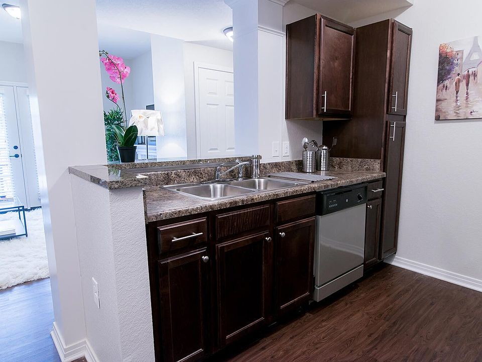 The Villa at River Pointe Drive Apartments 8000 River Pointe Dr