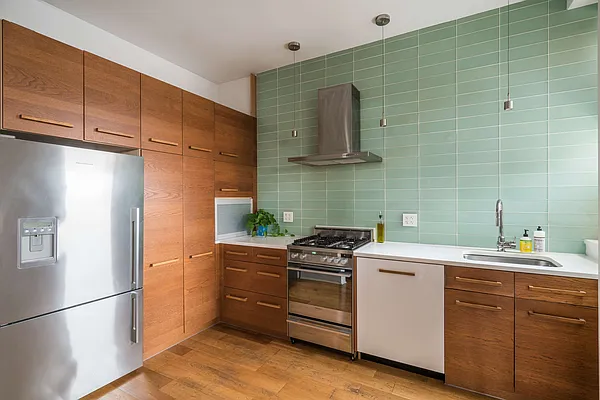 Rented by Compass | media 9