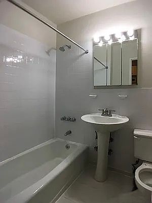 5th image of 217 E 84th St APT 2C