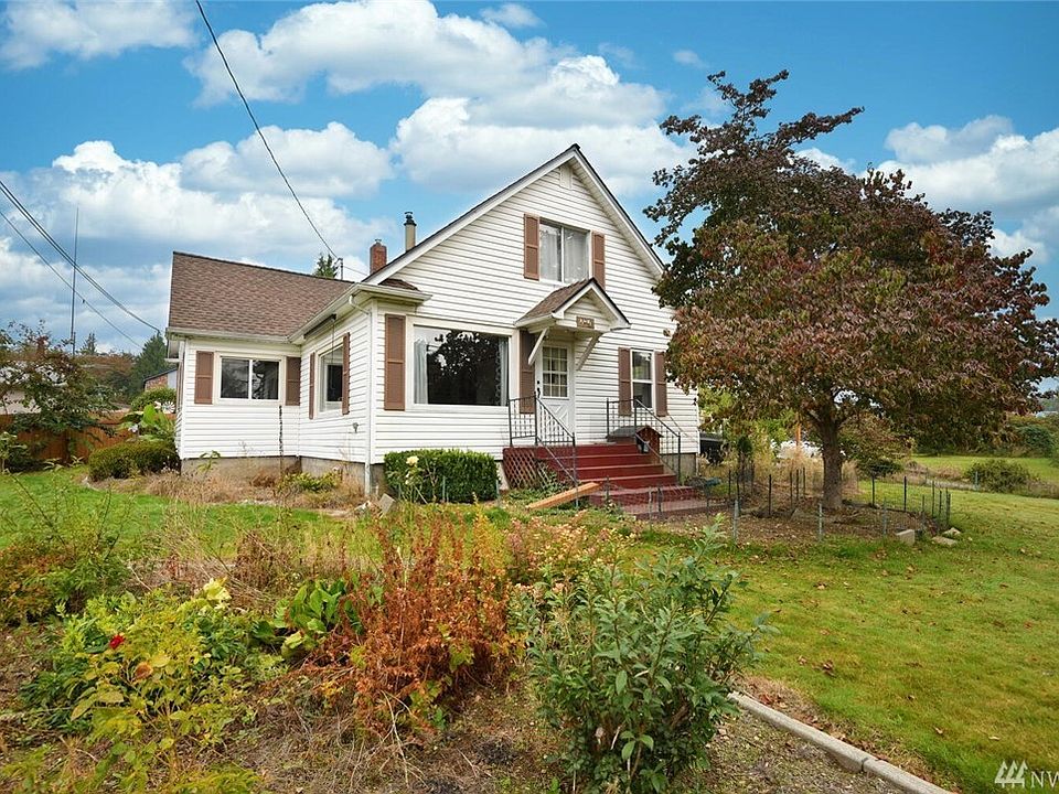 1st image of 7013 40th St NE