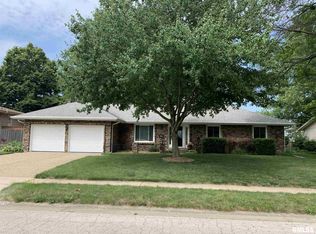 2709 Interlacken Dr, Springfield, IL 62704