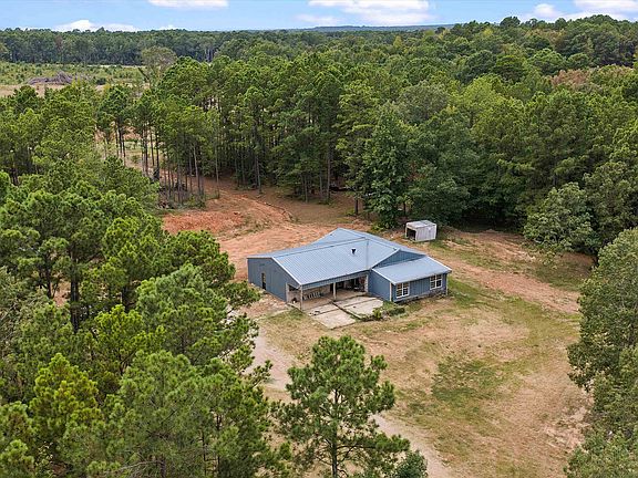 3rd image of 4564 County Road 2105 E
