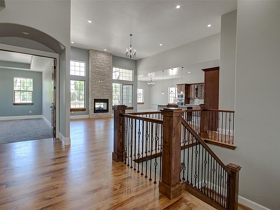5th image of 4724 Carmichael Ct