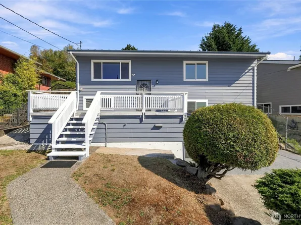 5922 23rd Avenue S, Seattle, WA 98108