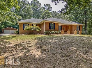 52 Waters Edge Ln, Newnan, GA 30263