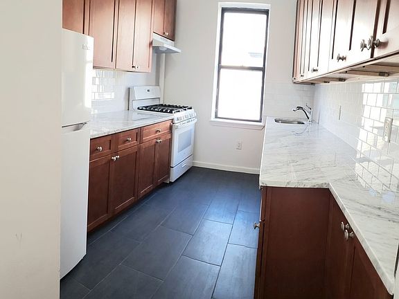 3rd image of 43-29 41st St #D3