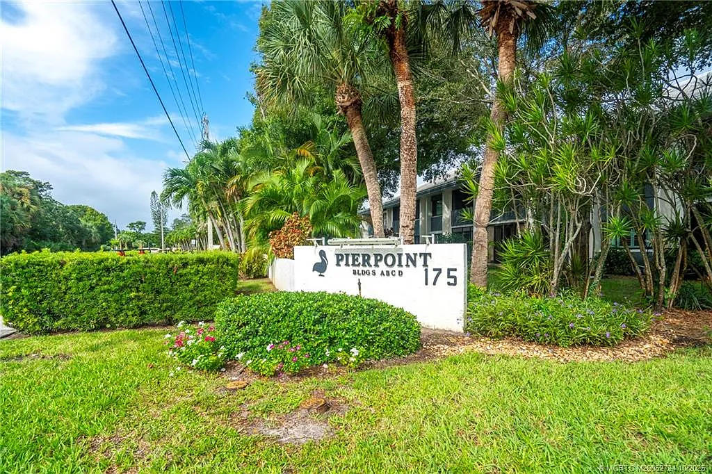 2 bed, 2.0 bath, 1300 sqft, $3,400 — Photo 1