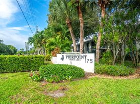 175 SE Saint Lucie Blvd