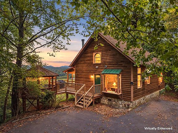 2nd image of 517 Ridge Rd