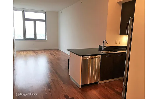 Rented by Douglas Elliman | media 21