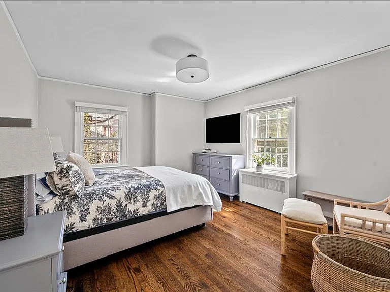 86 Caterson Ter — Photo 20