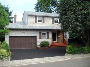 2843 Fallwood Ct, Bellmore, NY 11710
