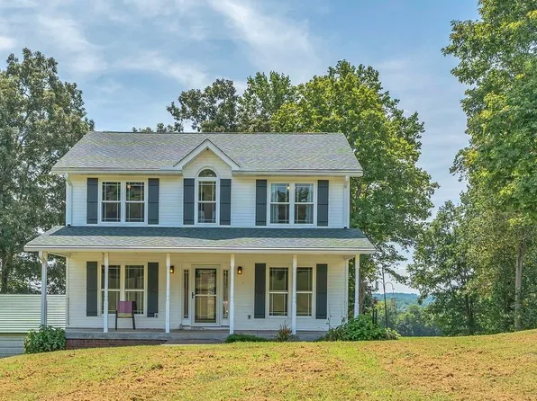 1300 Grays Chapel Rd, Southside, TN 37171