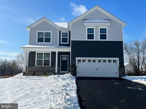 144 Teaberry Ct, Reading, PA 19608