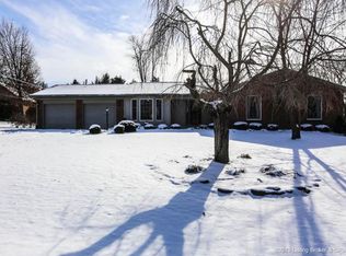 3203 Chipaway Ct, Floyds Knobs, IN 47119