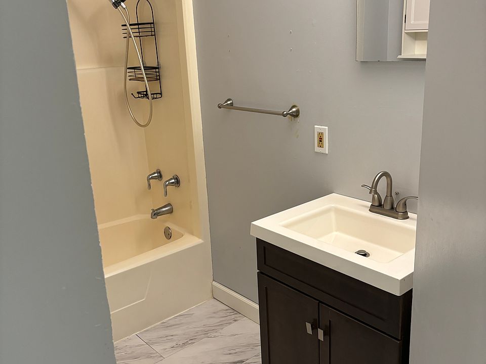 1st image of 3435 Pleasant Ave #1