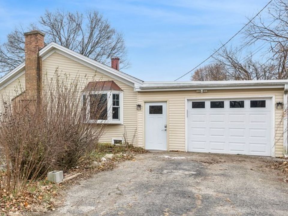1st image of 21521 W Highland Dr