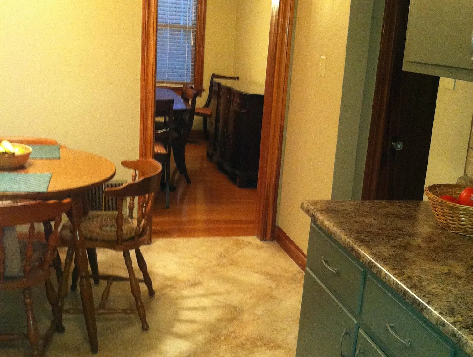 725 Avondale Rd — Photo 3