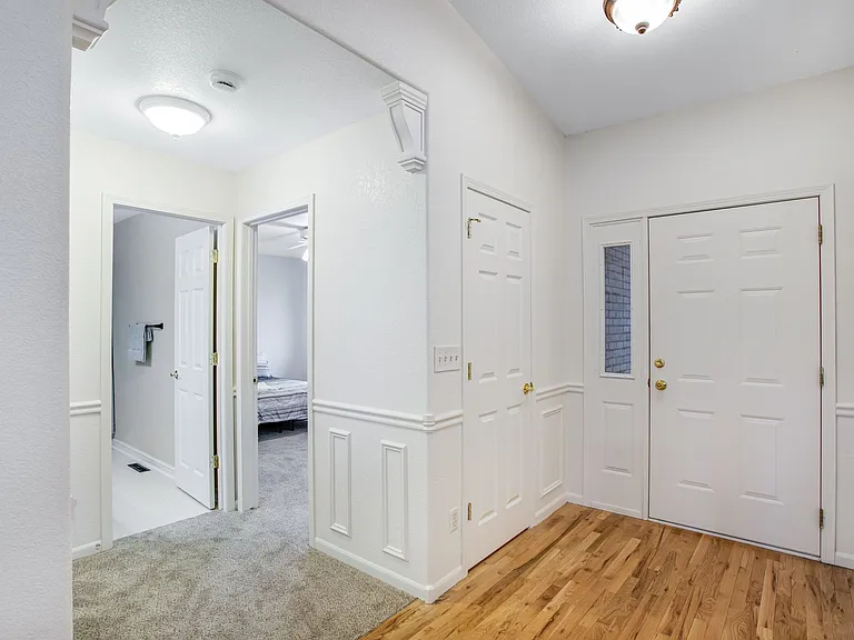 1606 Northbrook Dr — Photo 3
