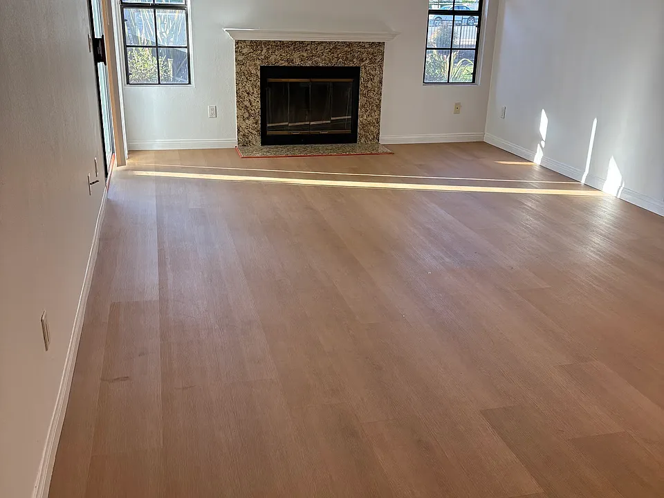 12095 Alta Carmel Ct #5