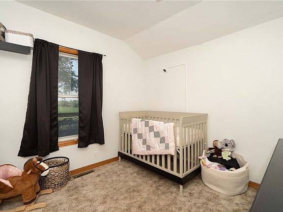 5th image of 8167 Immigrant Ave