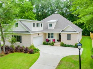 170 Pliska St, Fairhope, AL 36532