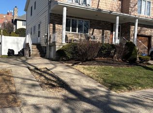 69 Remsen St #1, Staten Island, NY 10304