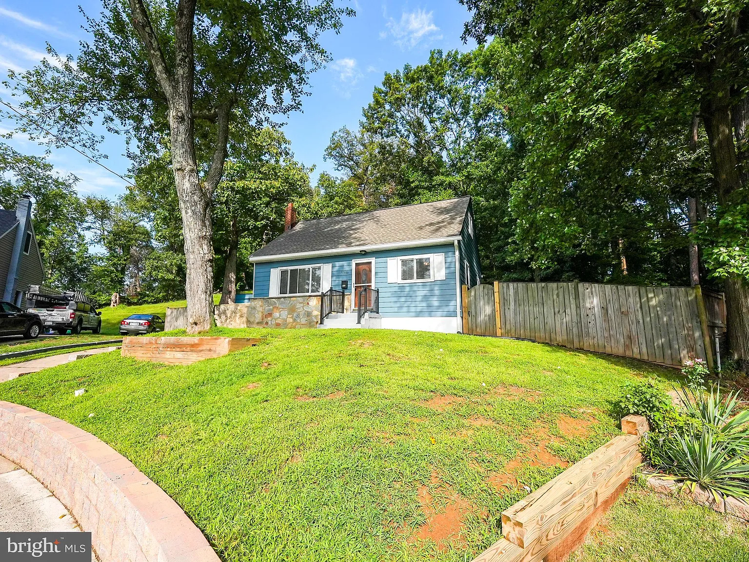 13200 Valley Dr photo 1