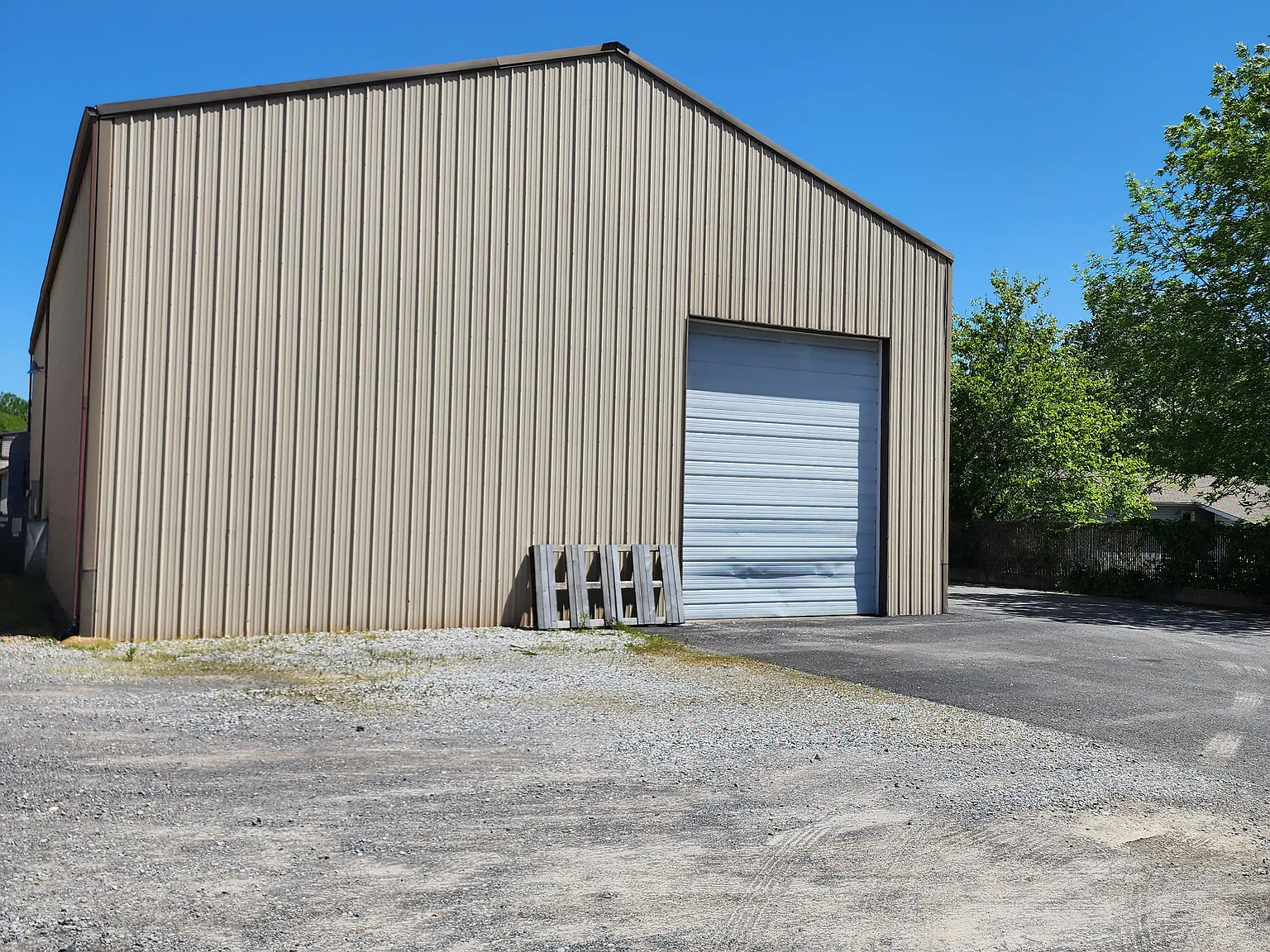 Studio, $1,600 — Photo 2
