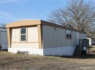 31 Hilltop Rd, Eldon, MO 65026