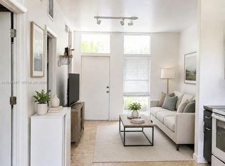 428 NW 82nd Ter #426, Miami, FL 33150
