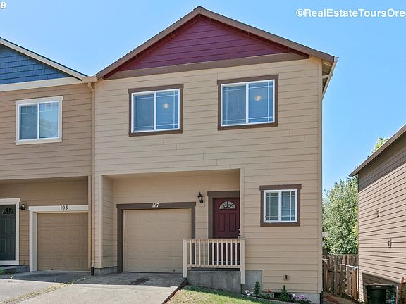 2nd image of 117 NW Marshall Dr