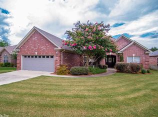 136 Maumelle Valley Dr, Maumelle, AR 72113