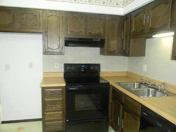 5th image of 1348 Aspen Woods Dr
